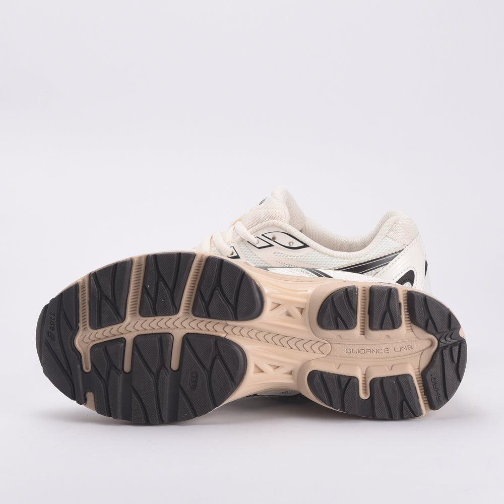 ASICS GEL FLUX CN Référence : 1011B646-101