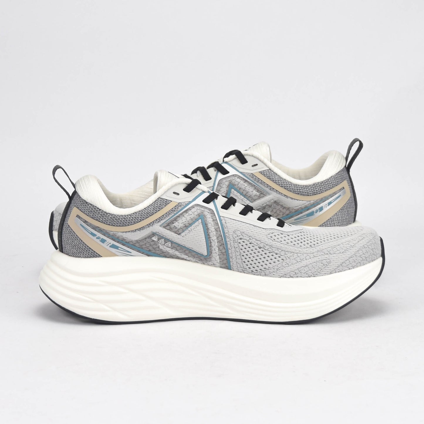 PEAK SHOES Référence : ET49328H-0022