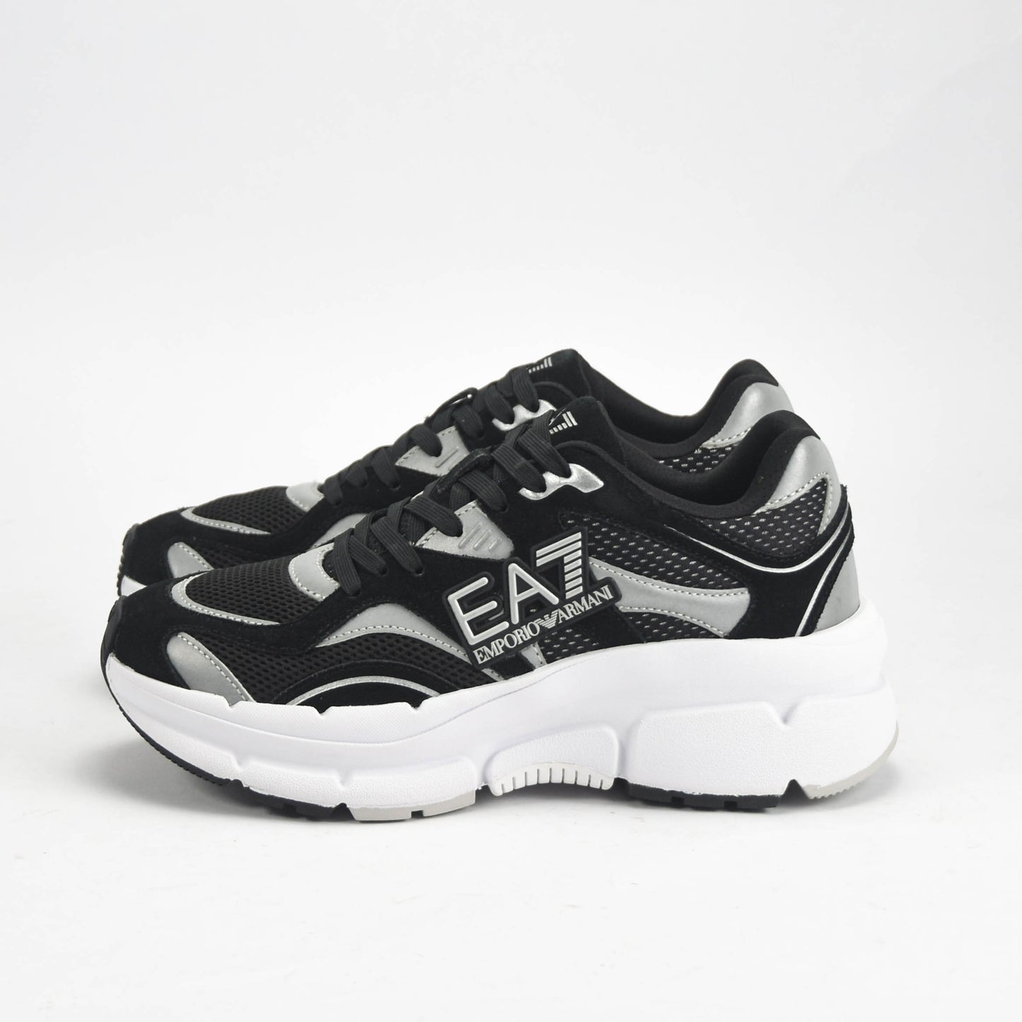EMPORIO ARMANI SHOES Référence : X8X237-XK425-N763