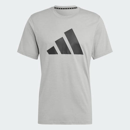 Adidas Essentials 3-Stripes Tee – T-shirt Homme Confort & Style Sport 🇩🇿 تيشيرت Adidas Essentials بثلاثة خطوط – راحة وأناقة رياضية | رجالي