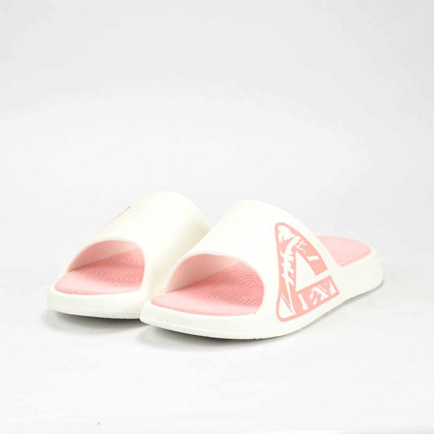 PEAK SPORTS SLIPPERS Référence : ET53098L-Z469