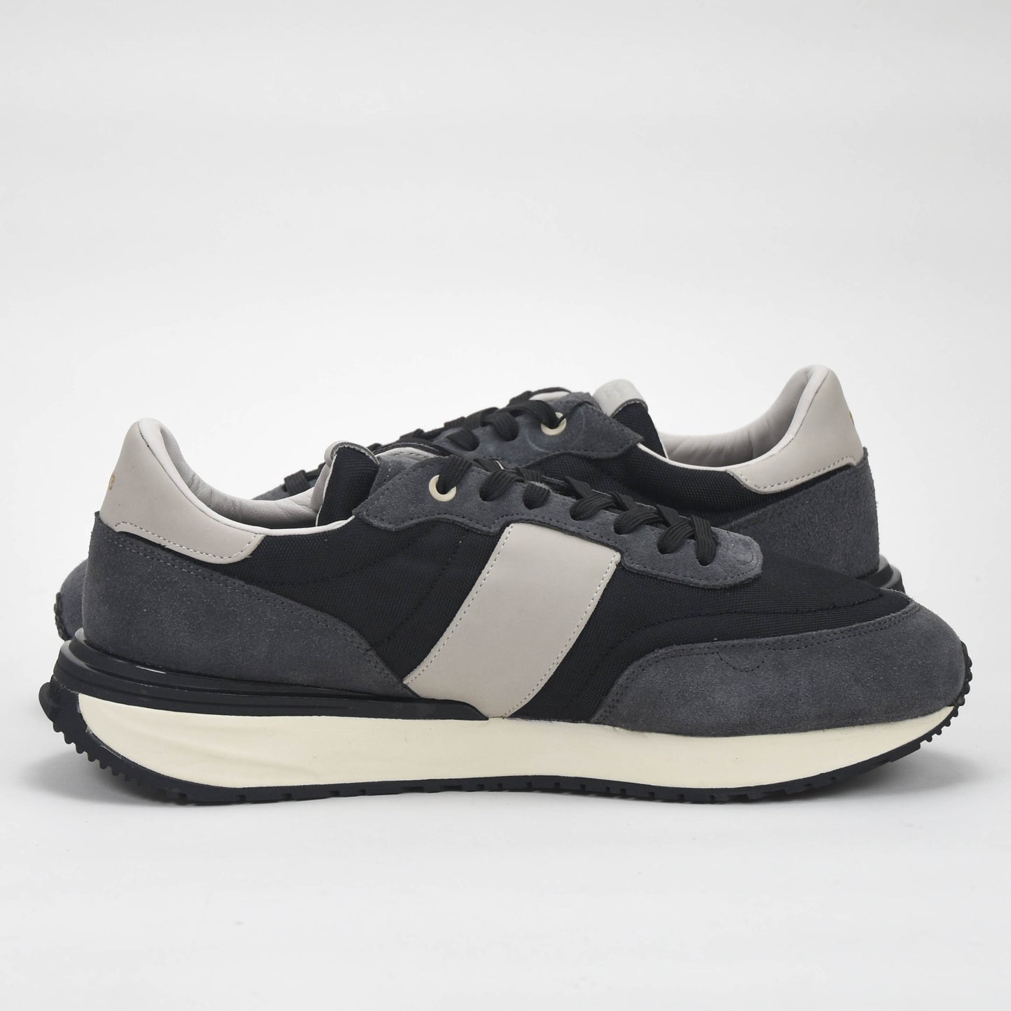 Pepe Jeans SHOES Référence : PMS60020-999