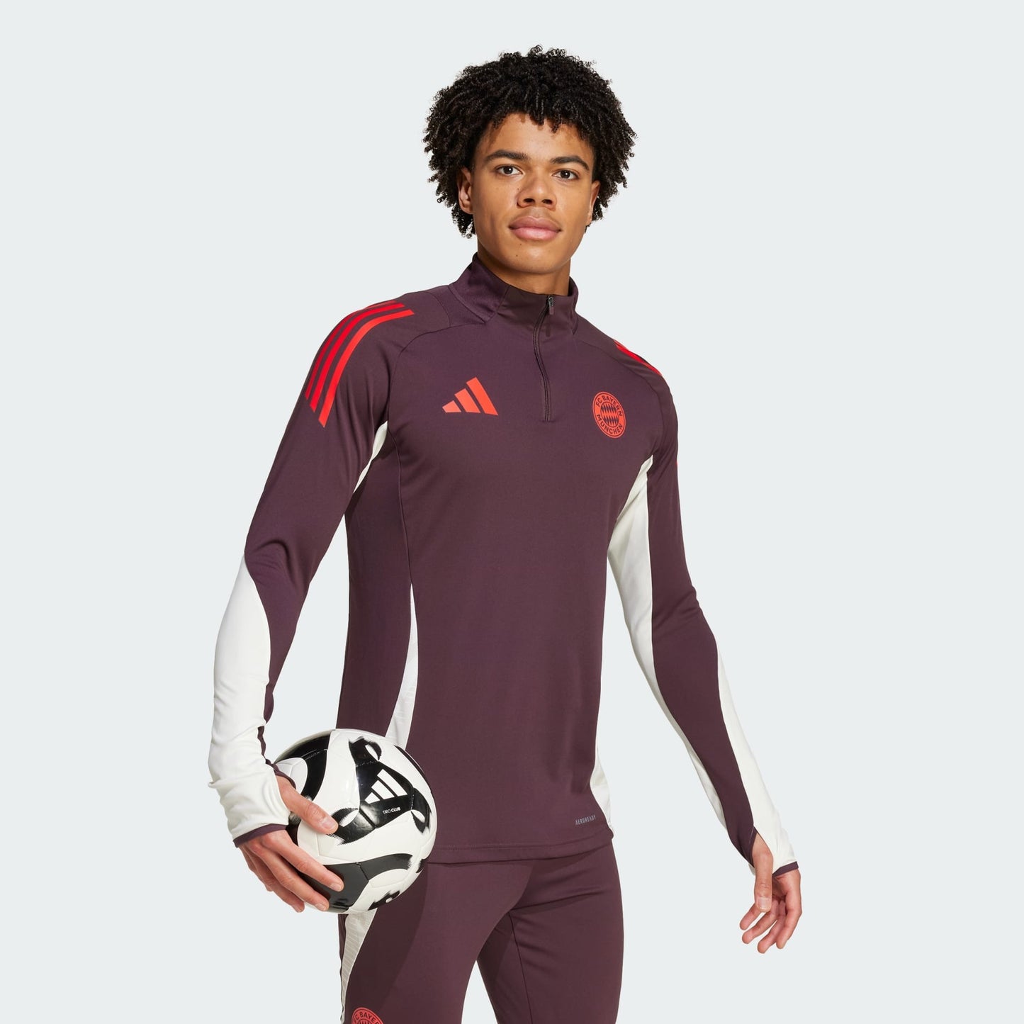 Haut d'entraînement Bayern Munchen Tiro 24 Competition Référence : IS9941