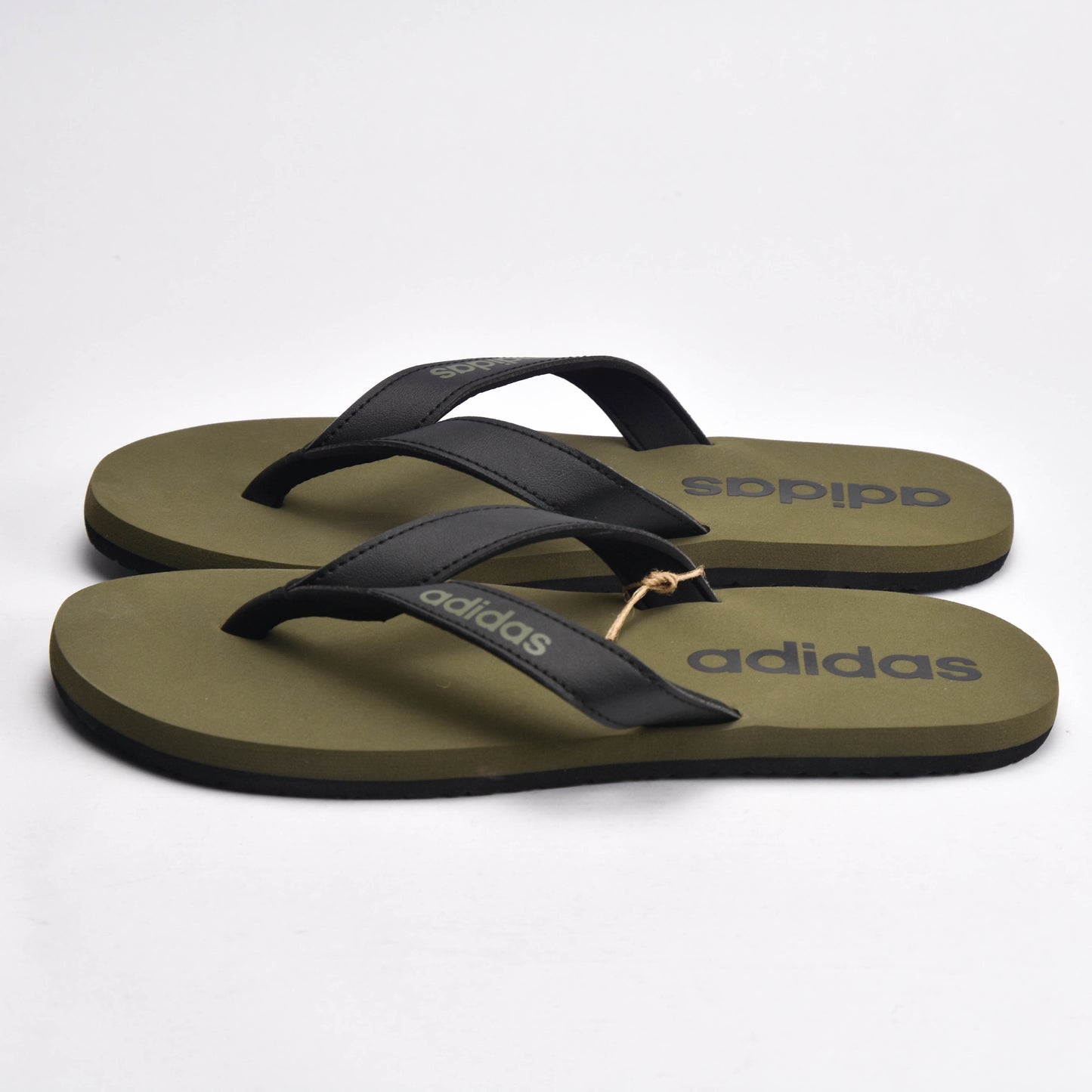 ADIDAS EEZAY FLIP FLOP Référence : HP2928