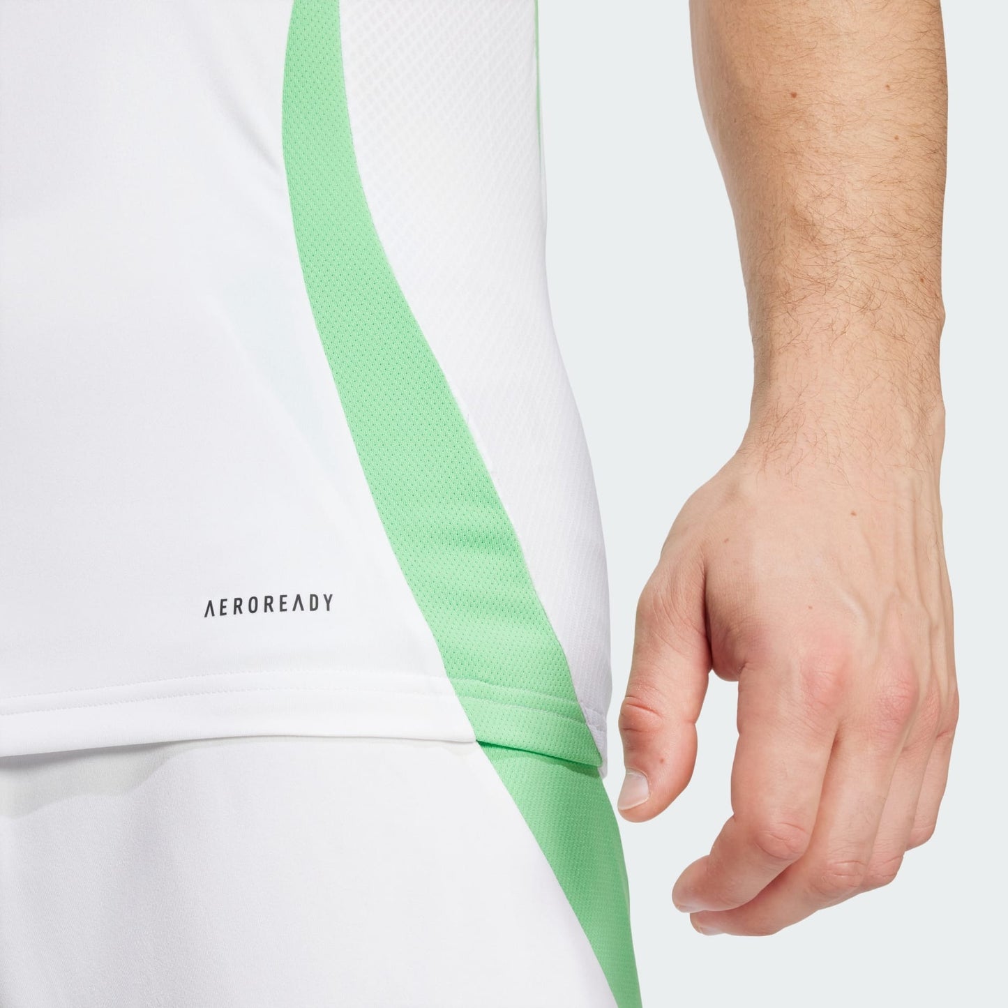 ADIDAS Référence : IT2731