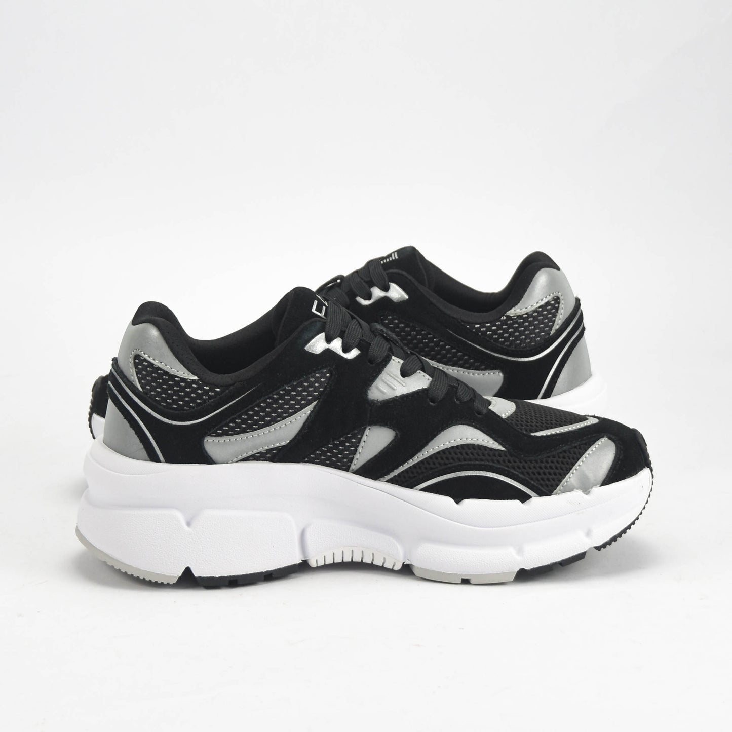 EMPORIO ARMANI SHOES Référence : X8X237-XK425-N763