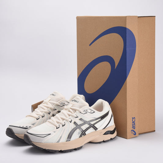 ASICS GEL FLUX CN Référence : 1011B646-101