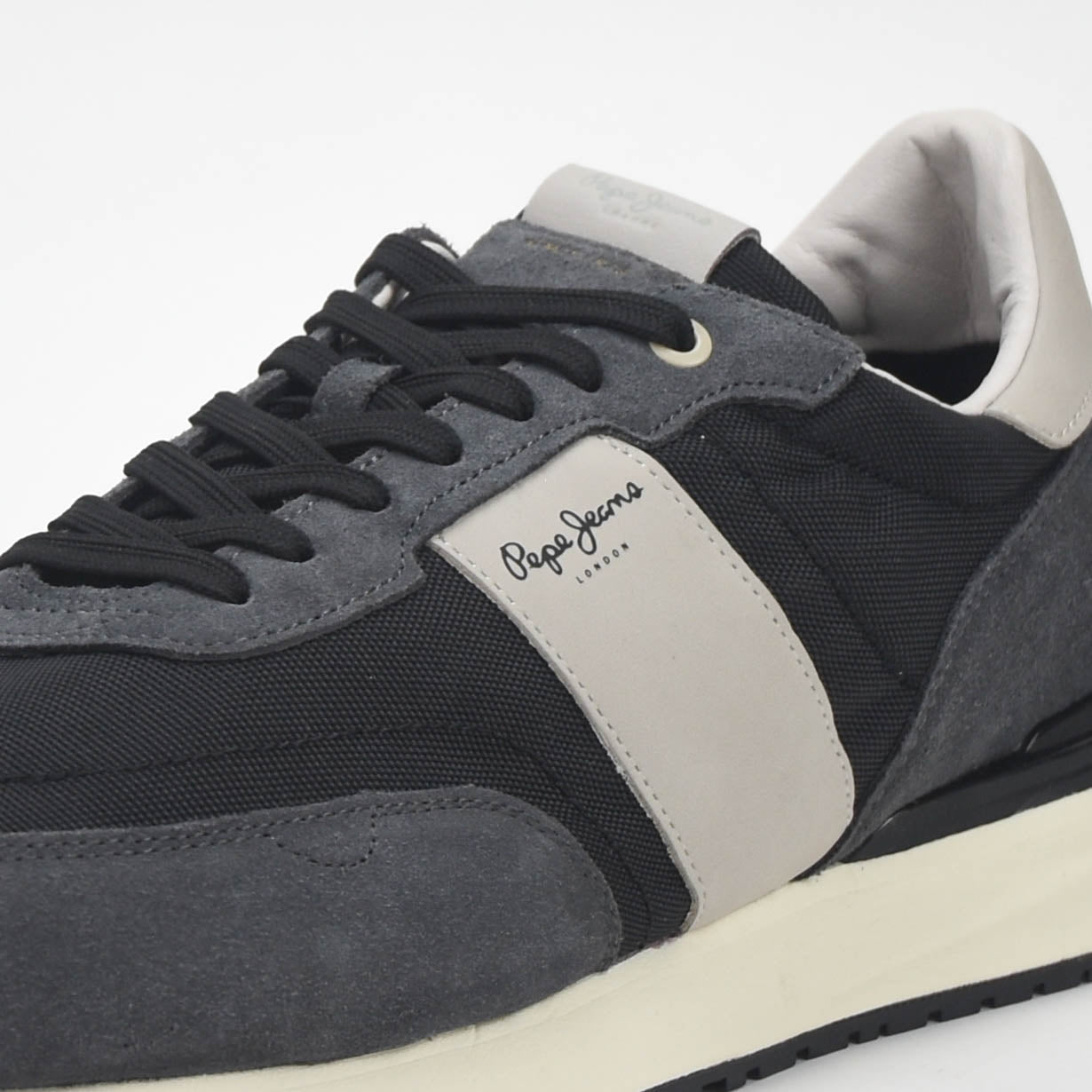 Pepe Jeans SHOES Référence : PMS60020-999