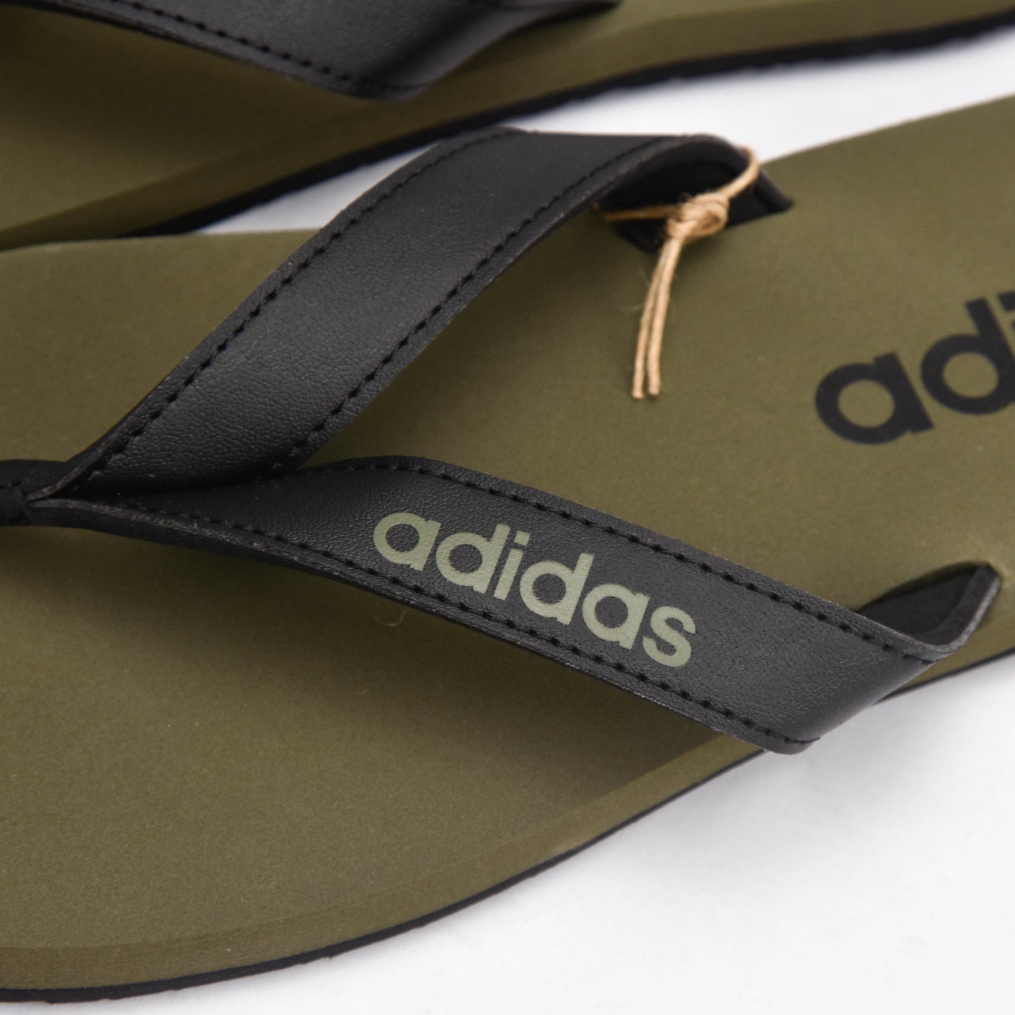 ADIDAS EEZAY FLIP FLOP Référence : HP2928