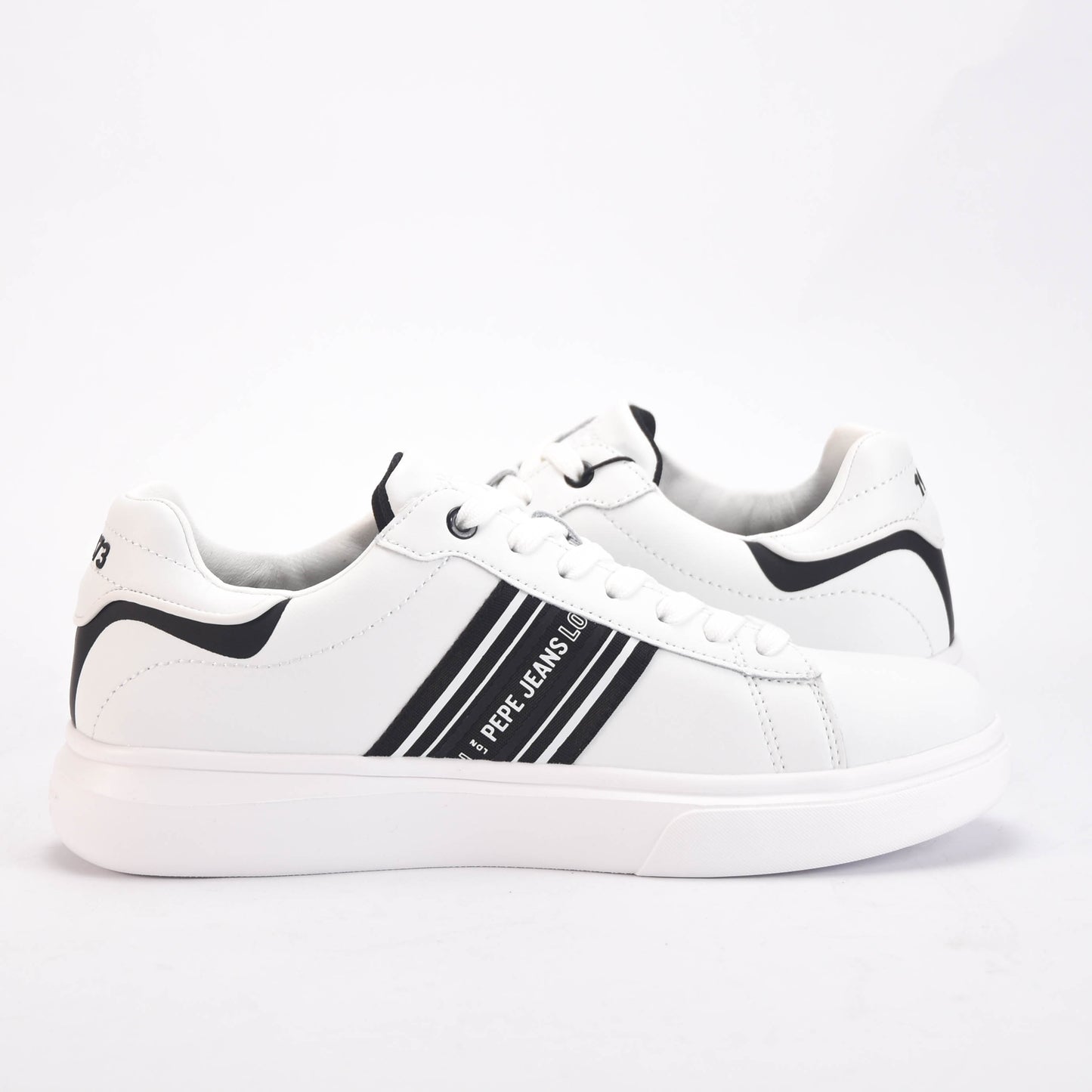Pepe Jeans Chaussures Casual – Élégance Quotidienne 🇩🇿 أحذية Pepe Jeans كاجوال – أناقة يومية