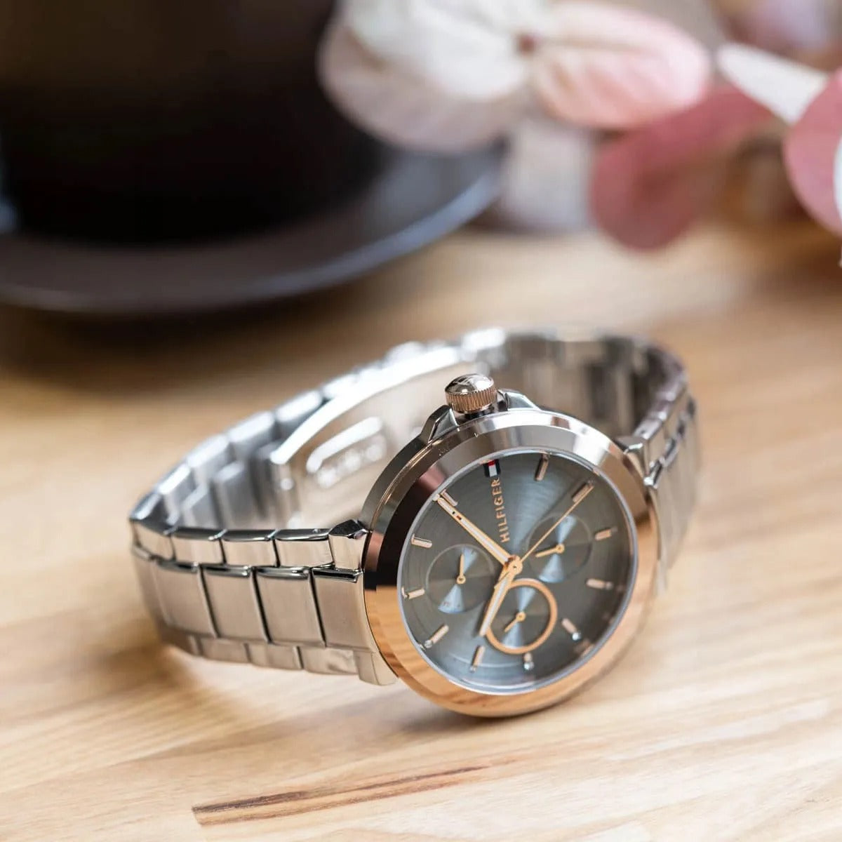MONTRE Tommy Hilfiger Lori Référence : 1782754