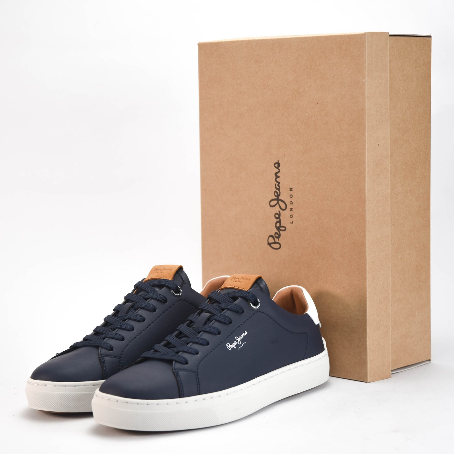 Pepe Jeans SHOES Référence : PMS00020-595