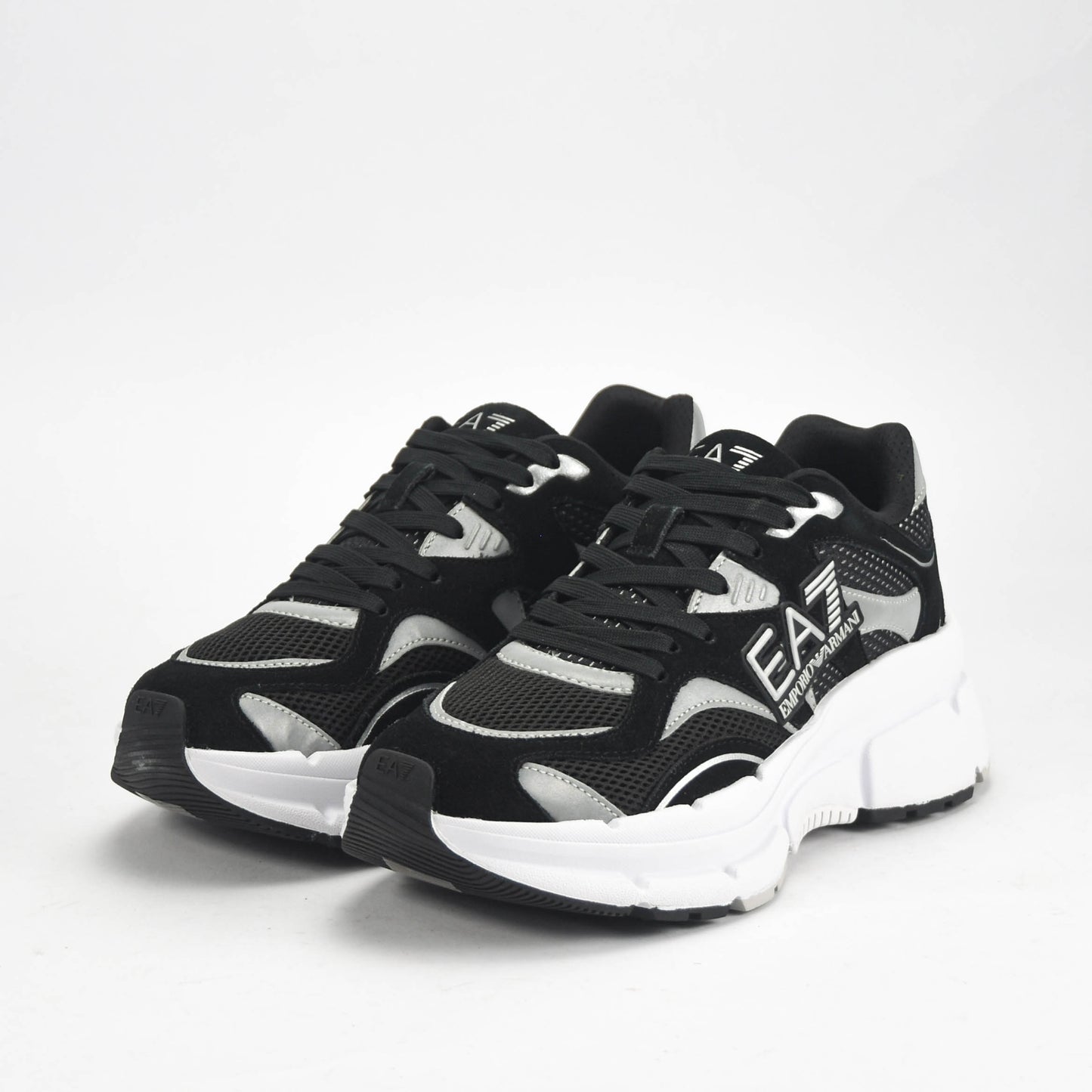 EMPORIO ARMANI SHOES Référence : X8X237-XK425-N763